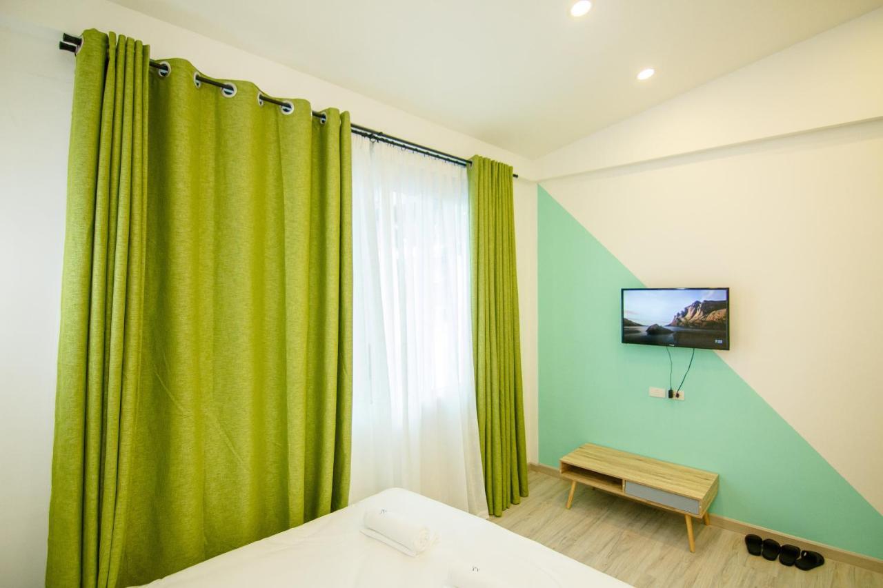 Folk Poshtel Asok Hostel Μπανγκόκ Εξωτερικό φωτογραφία