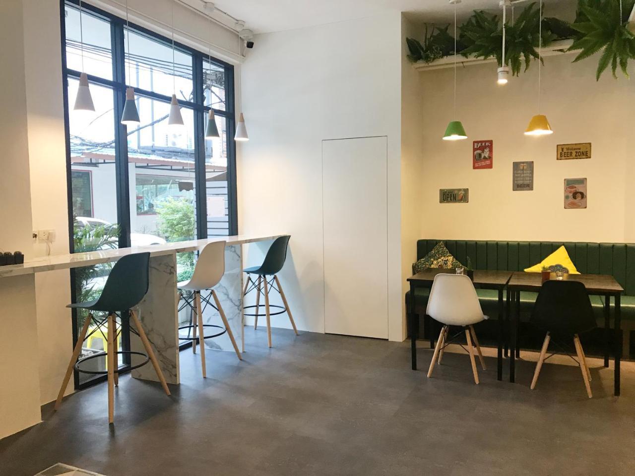 Folk Poshtel Asok Hostel Μπανγκόκ Εξωτερικό φωτογραφία