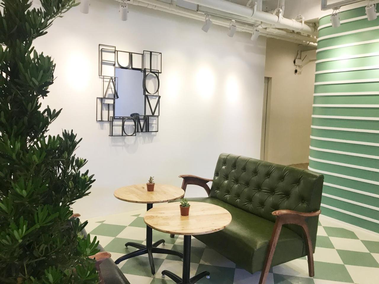 Folk Poshtel Asok Hostel Μπανγκόκ Εξωτερικό φωτογραφία